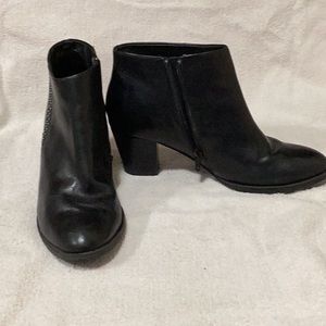 Vionic Ankle Boots Black Leather